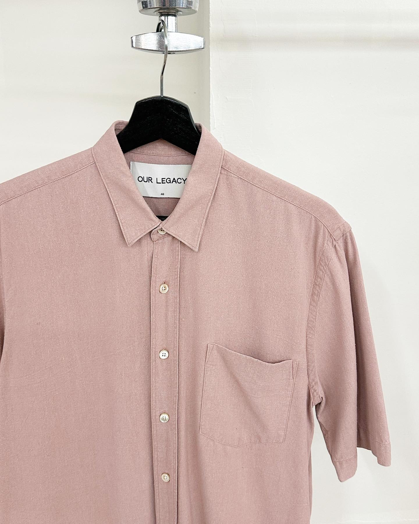 아워레가시 핑크 포켓 하프 셔츠